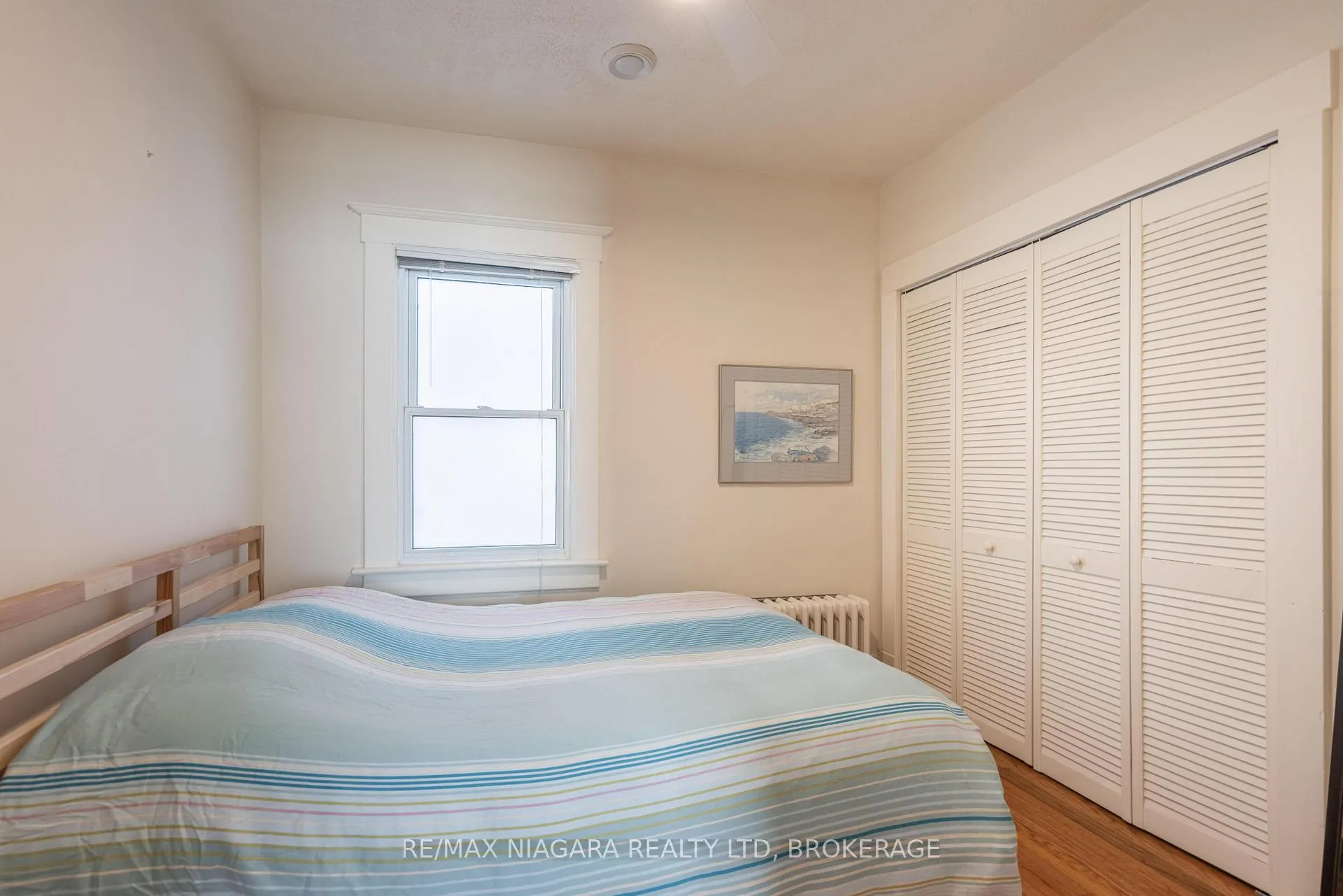 Photo 13 of 25 Wilson Street, St. Catharines, Downtown — HOMEH