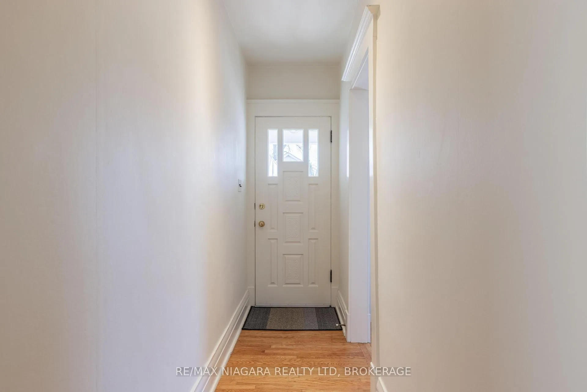 Photo 15 of 25 Wilson Street, St. Catharines, Downtown — HOMEH