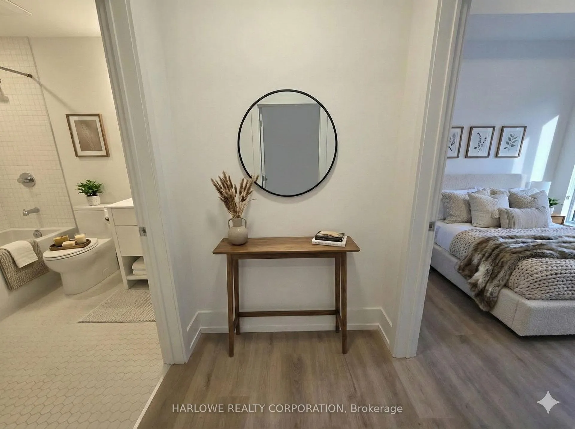 Photo 2 of Unit 910, 206 King Street W, Hamilton, Central — HOMEH