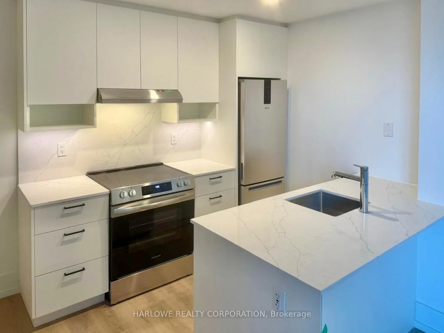 Photo 7 of Unit 910, 206 King Street W, Hamilton, Central — HOMEH