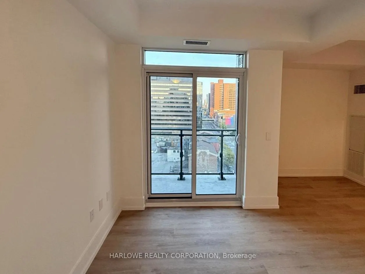 Photo 10 of Unit 910, 206 King Street W, Hamilton, Central — HOMEH