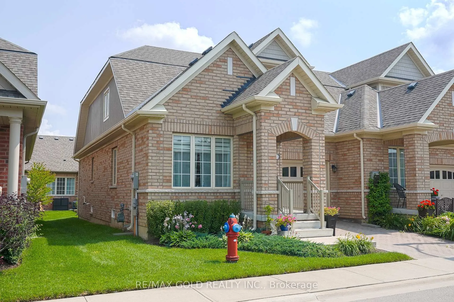 Photo 2 of 53 Muzzo Drive, Brampton, Sandringham-Wellington — HOMEH