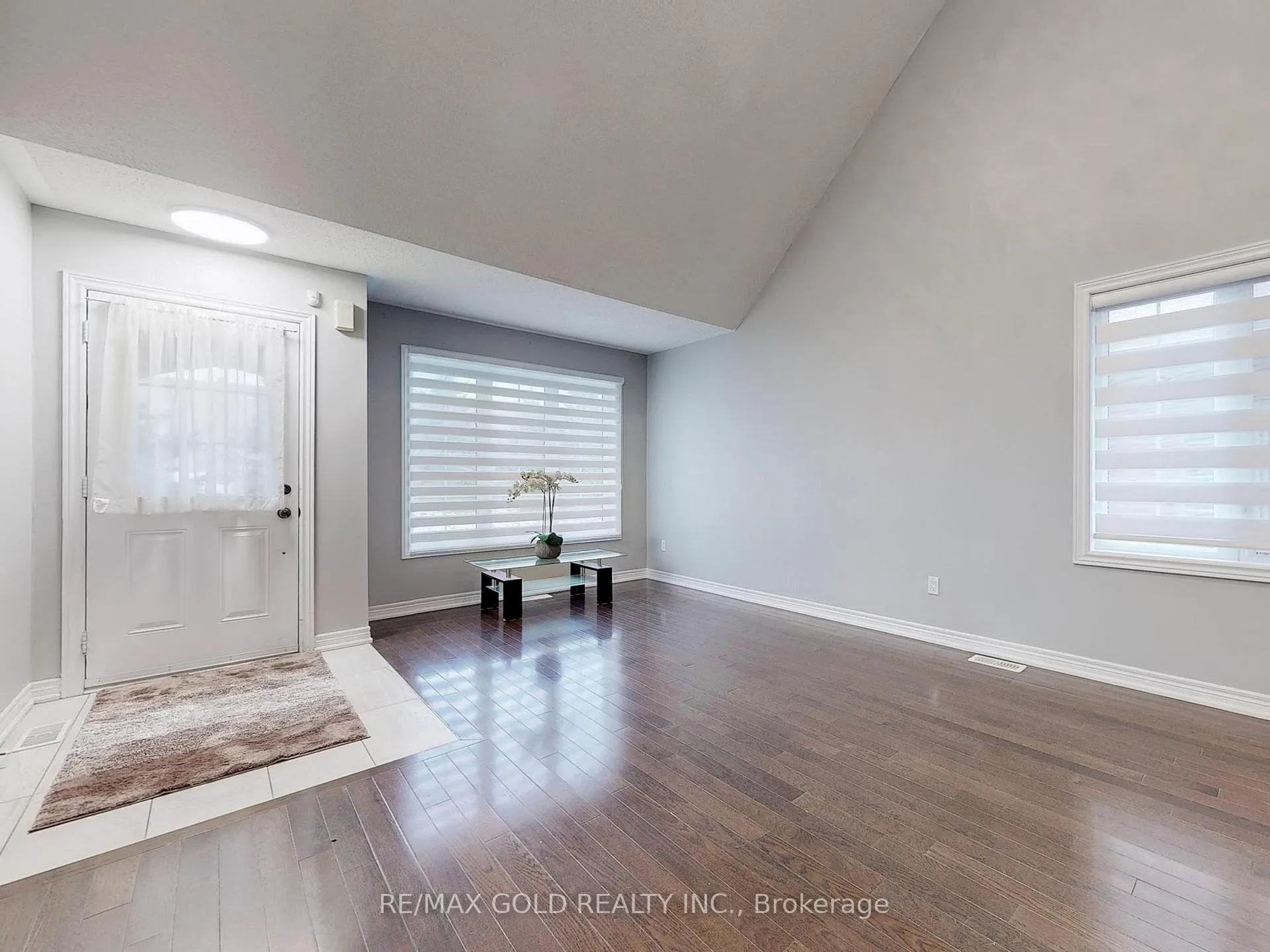 Photo 5 of 53 Muzzo Drive, Brampton, Sandringham-Wellington — HOMEH