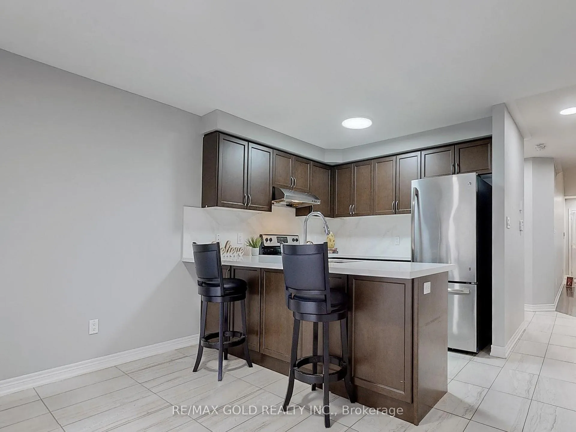 Photo 7 of 53 Muzzo Drive, Brampton, Sandringham-Wellington — HOMEH