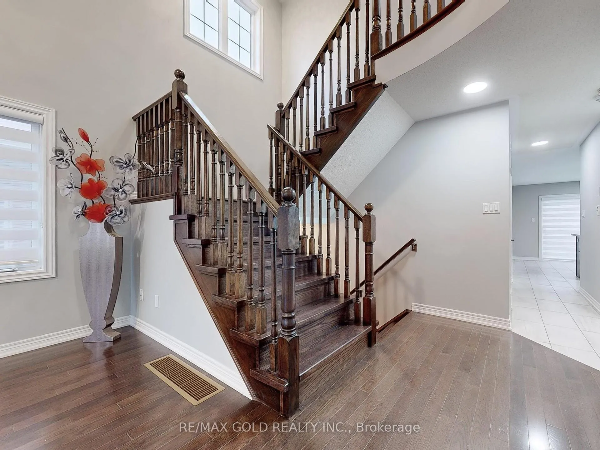 Photo 16 of 53 Muzzo Drive, Brampton, Sandringham-Wellington — HOMEH