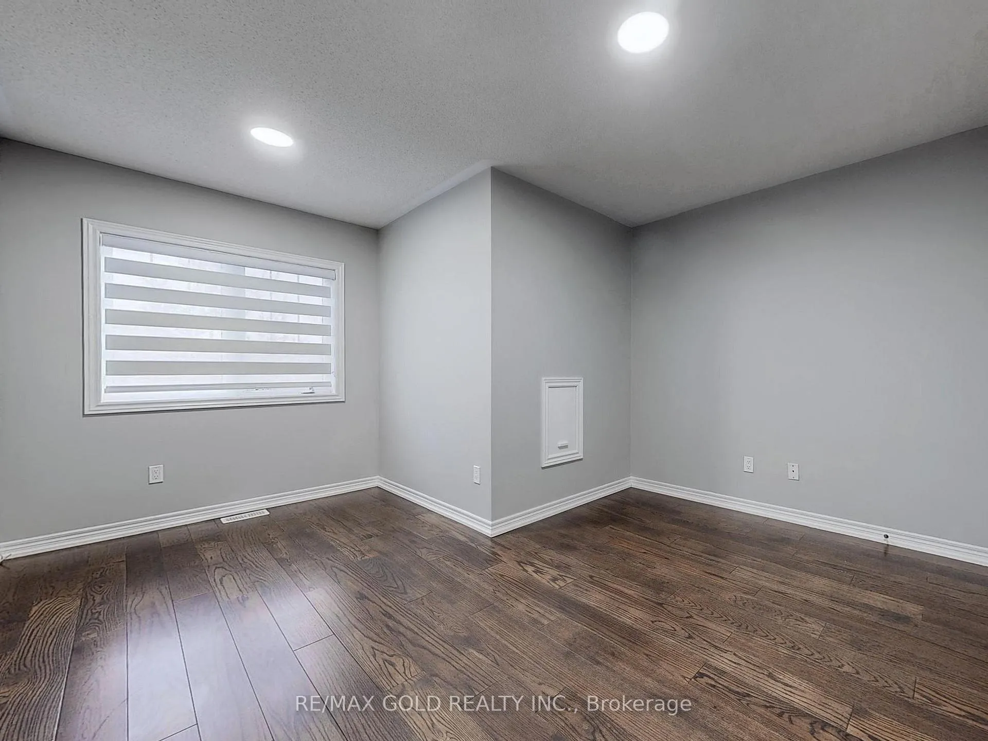 Photo 27 of 53 Muzzo Drive, Brampton, Sandringham-Wellington — HOMEH