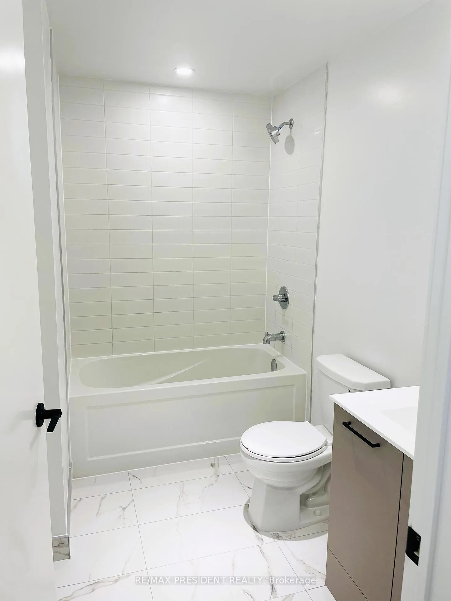 Photo 12 of Unit 9, 20 Lagerfeld Drive, Brampton, Northwest Brampton — HOMEH
