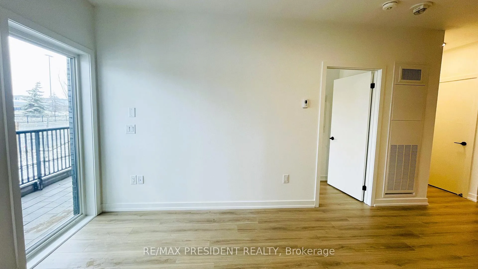 Photo 14 of Unit 9, 20 Lagerfeld Drive, Brampton, Northwest Brampton — HOMEH
