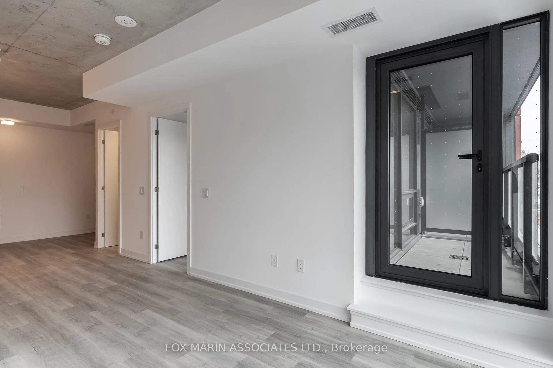 Photo 4 of Unit 213, 28 Eastern Avenue, Toronto, Moss Park — HOMEH