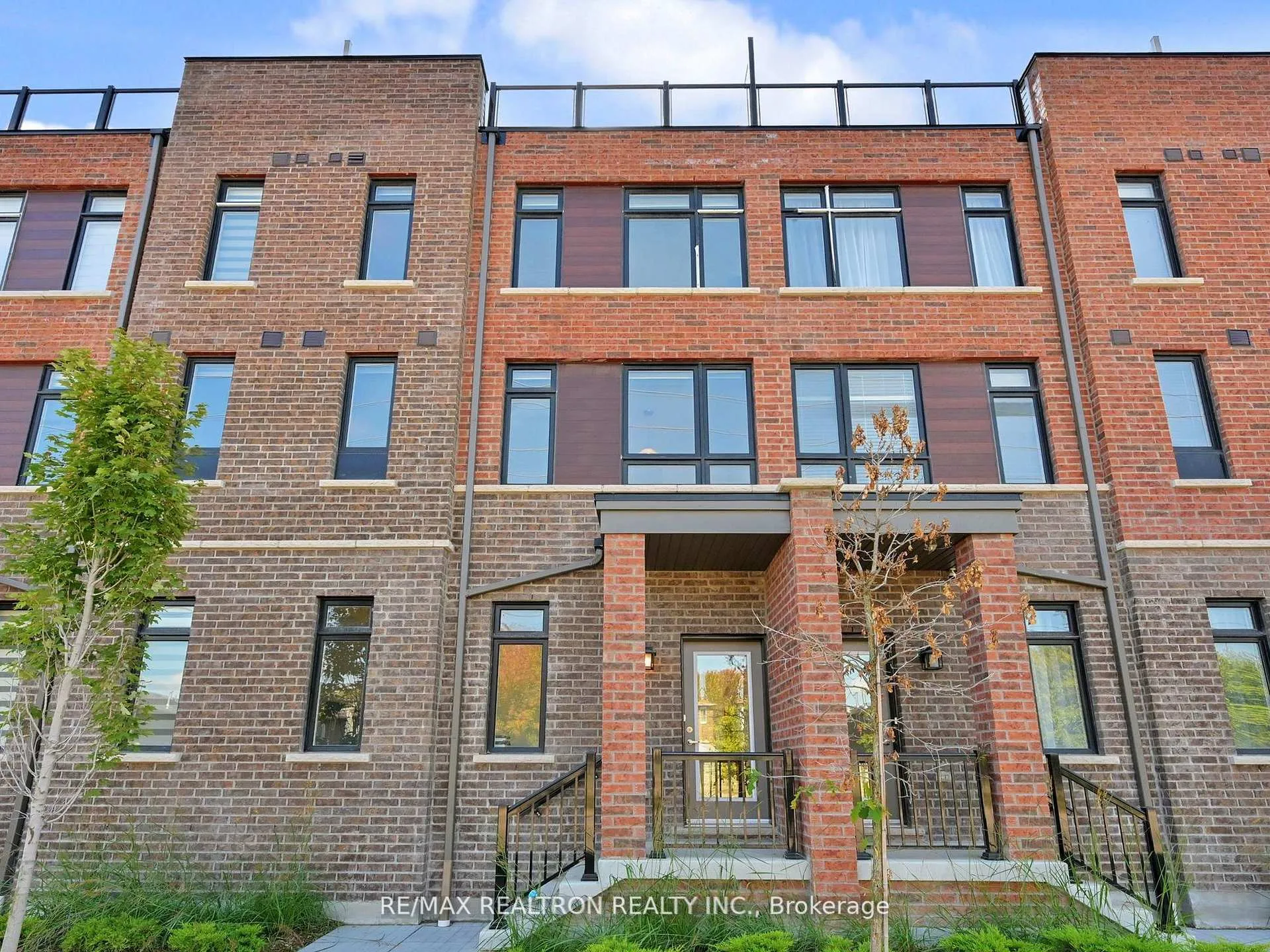 Photo 2 of Unit 1103, 1865 Pickering Parkway, Pickering, Town Centre — HOMEH