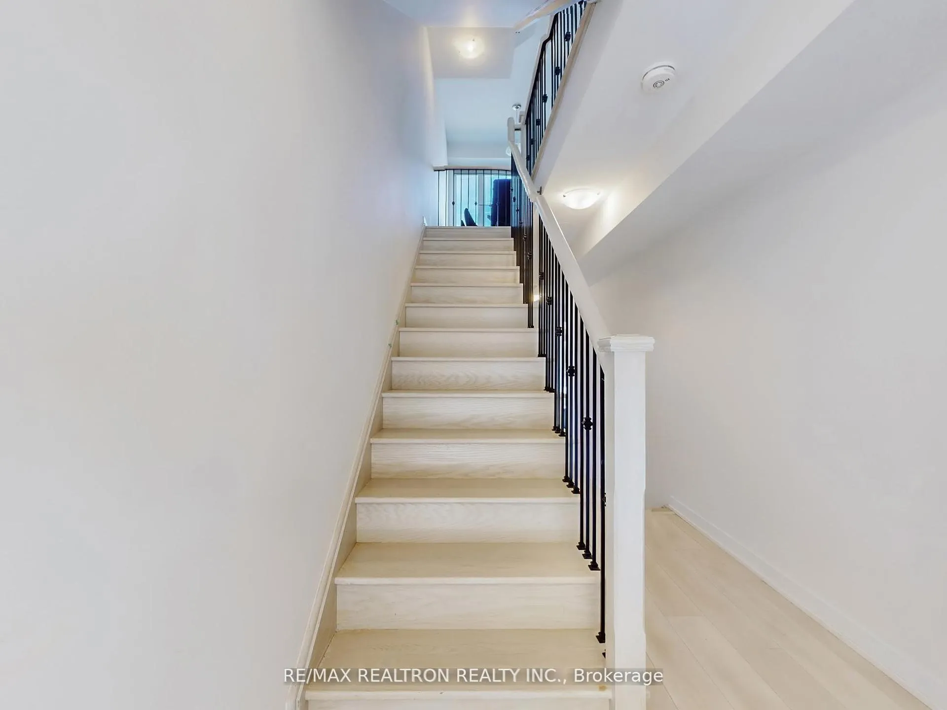 Photo 9 of Unit 1103, 1865 Pickering Parkway, Pickering, Town Centre — HOMEH