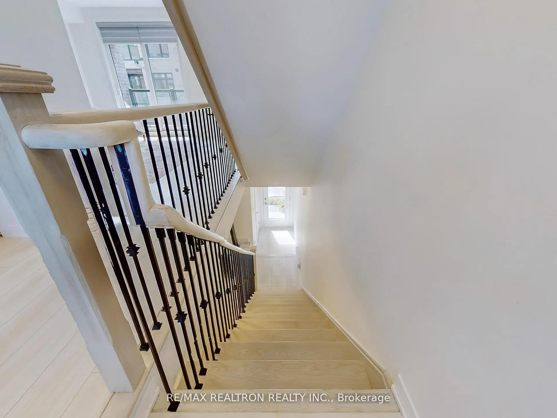 Photo 10 of Unit 1103, 1865 Pickering Parkway, Pickering, Town Centre — HOMEH