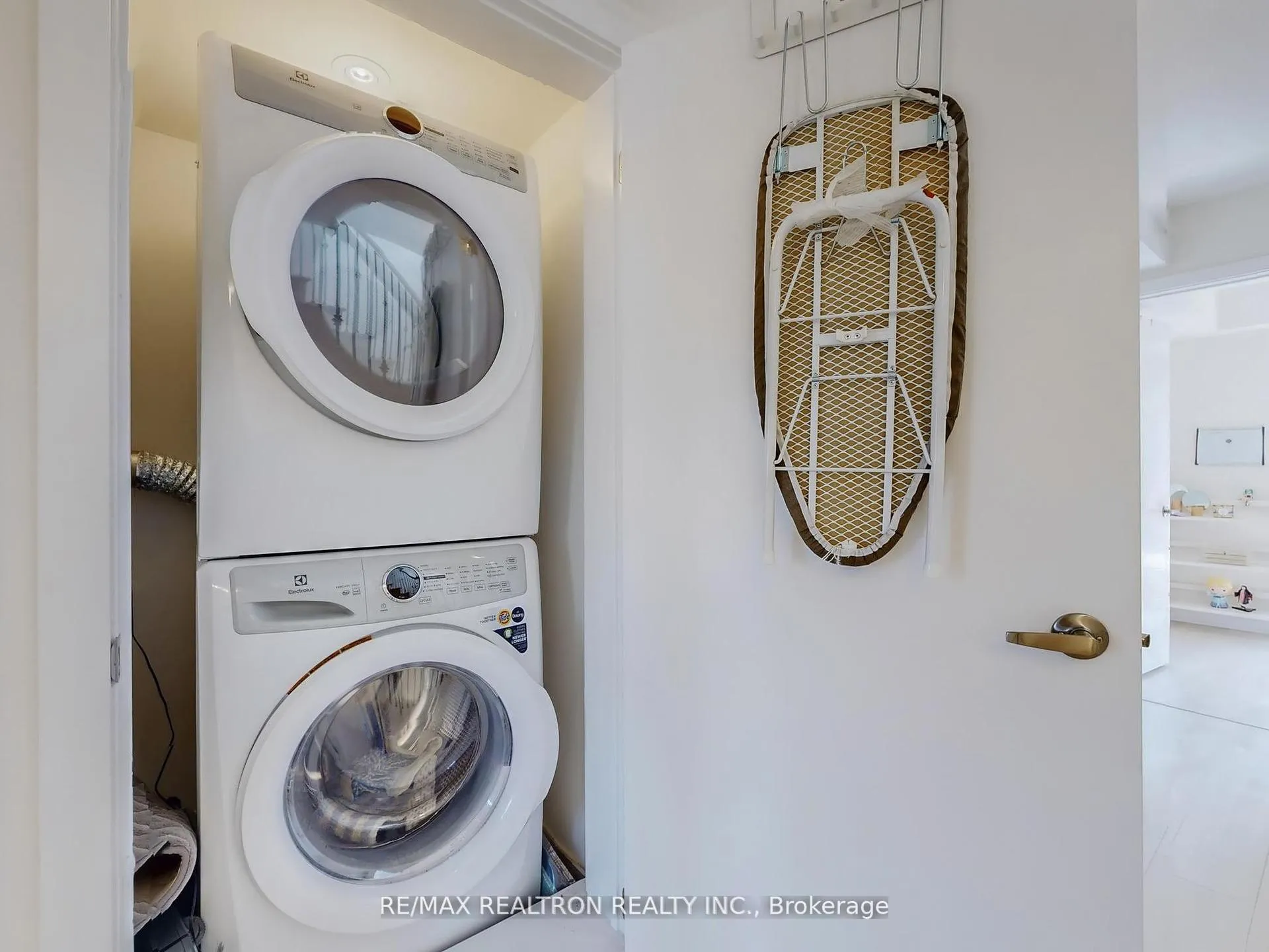 Photo 39 of Unit 1103, 1865 Pickering Parkway, Pickering, Town Centre — HOMEH