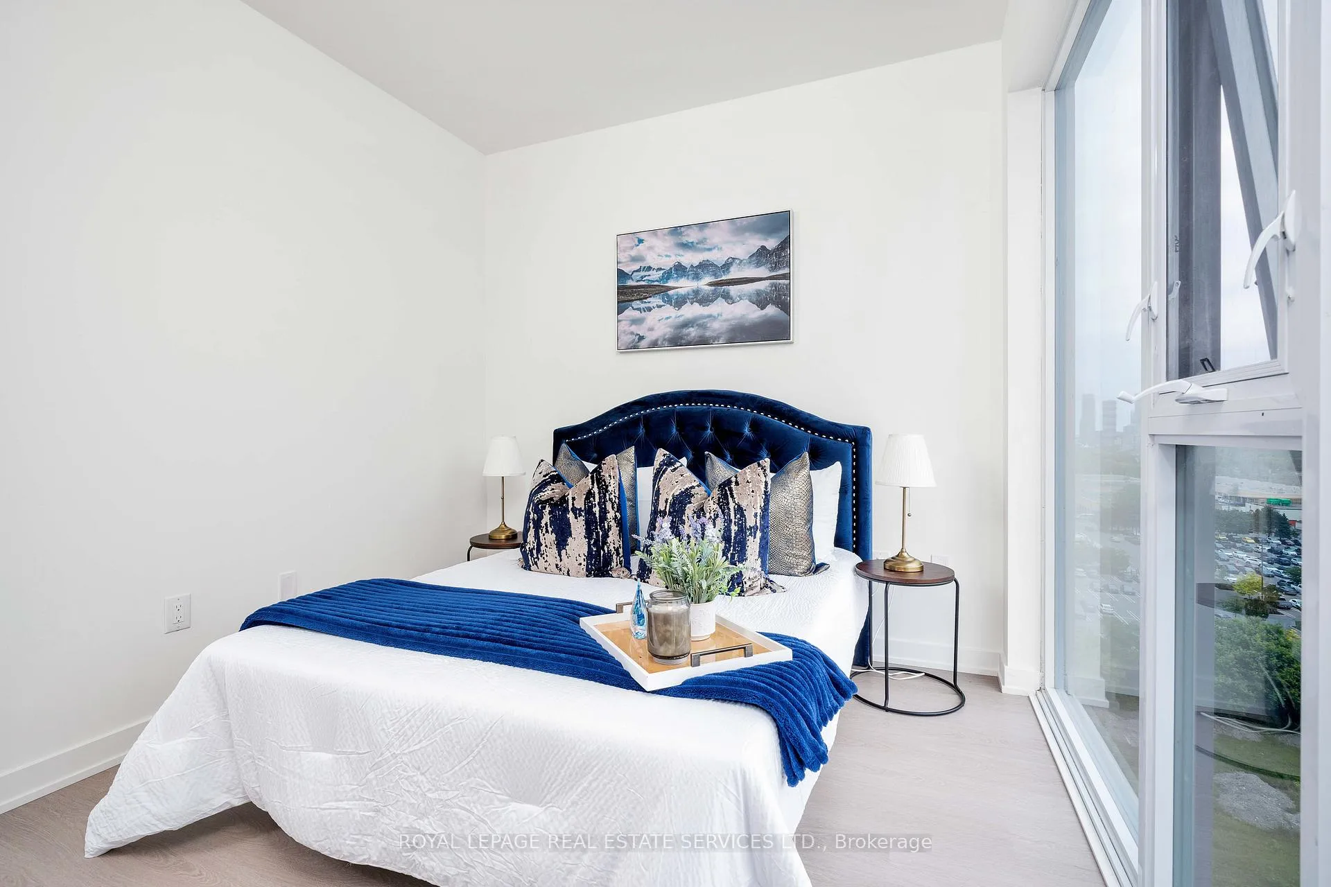 Photo 9 of Unit 803, 859 The Queensway, Etobicoke, Stonegate-Queensway — HOMEH