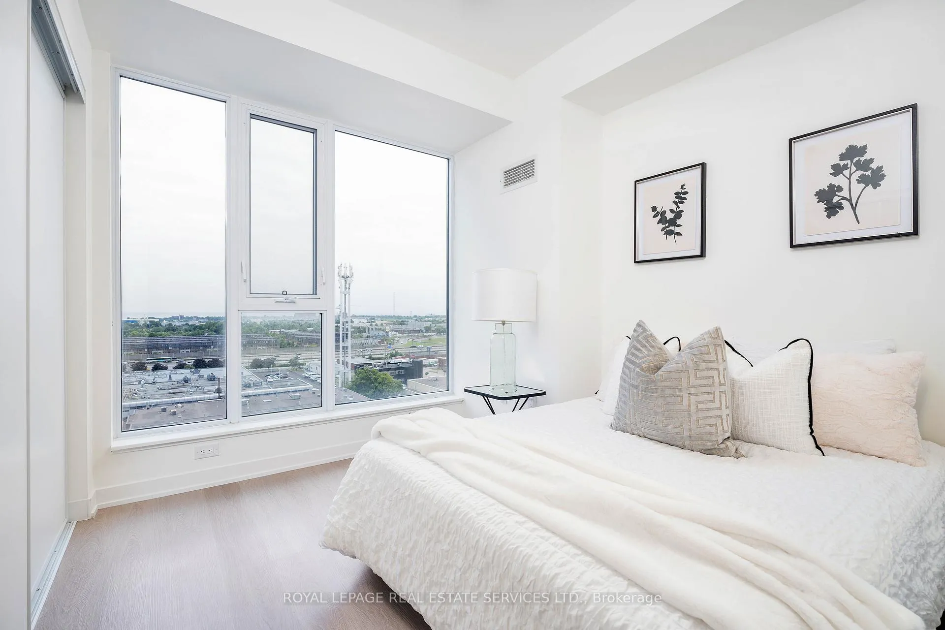 Photo 15 of Unit 803, 859 The Queensway, Etobicoke, Stonegate-Queensway — HOMEH