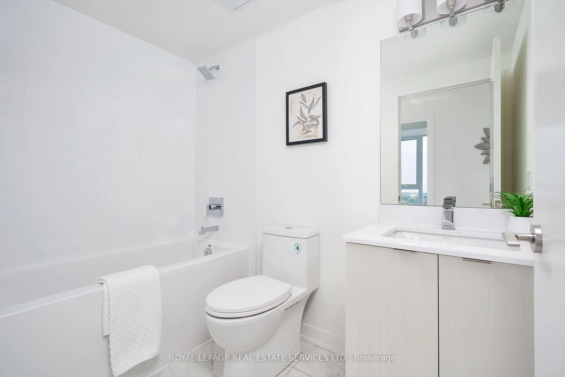 Photo 18 of Unit 803, 859 The Queensway, Etobicoke, Stonegate-Queensway — HOMEH