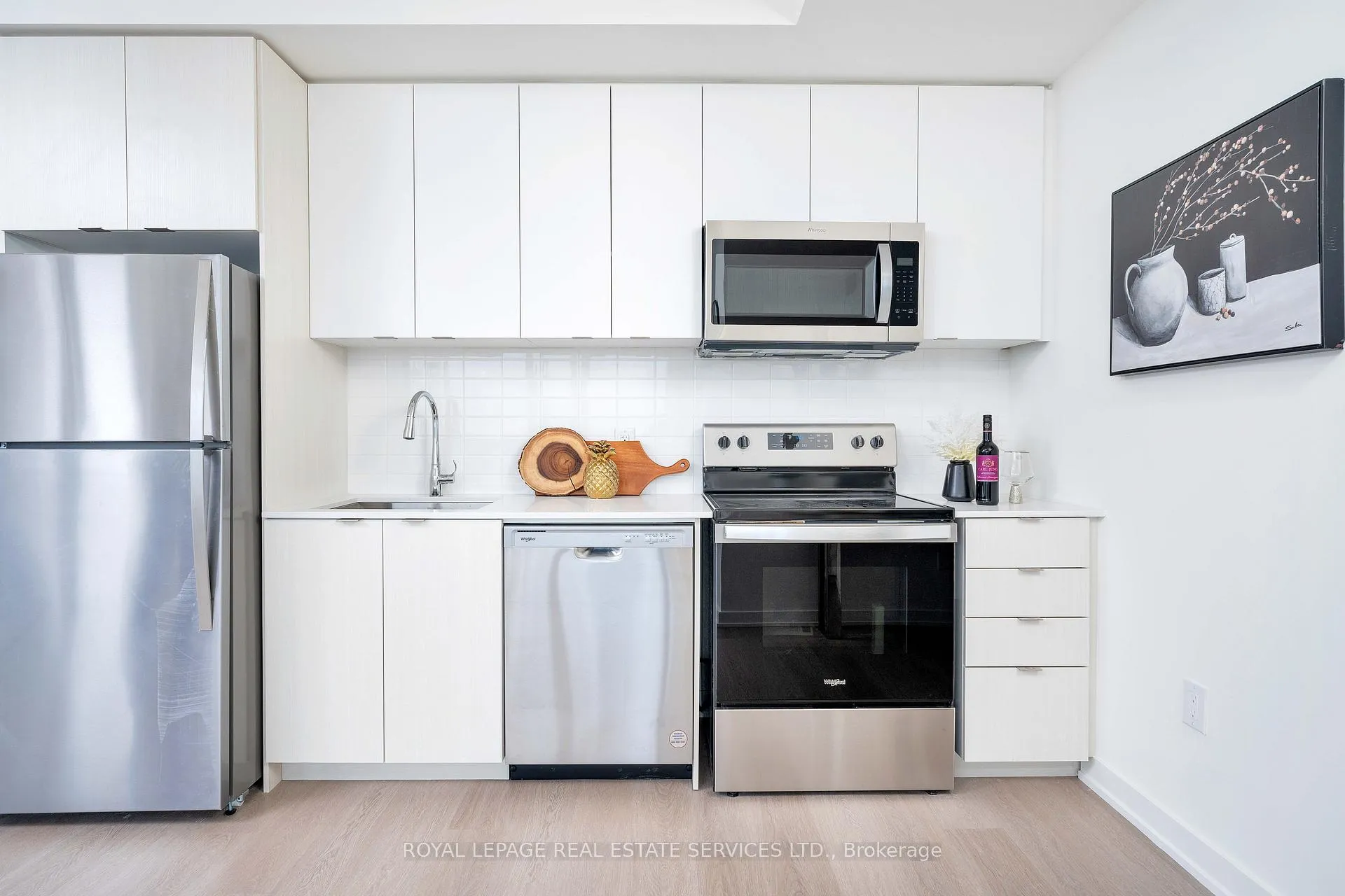 Photo 20 of Unit 803, 859 The Queensway, Etobicoke, Stonegate-Queensway — HOMEH