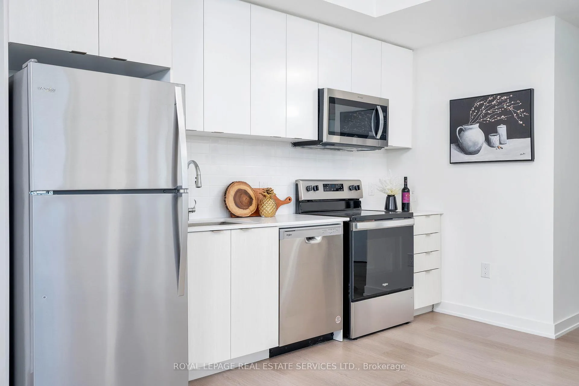 Photo 21 of Unit 803, 859 The Queensway, Etobicoke, Stonegate-Queensway — HOMEH