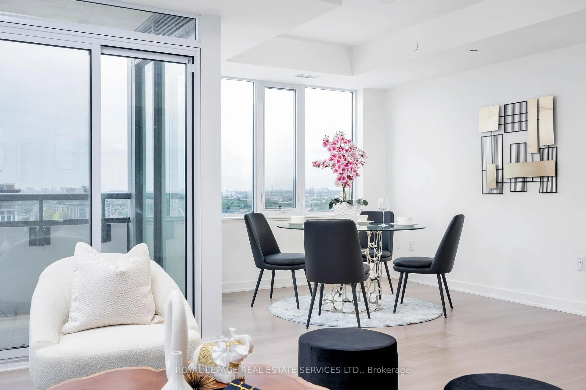 Photo 26 of Unit 803, 859 The Queensway, Etobicoke, Stonegate-Queensway — HOMEH