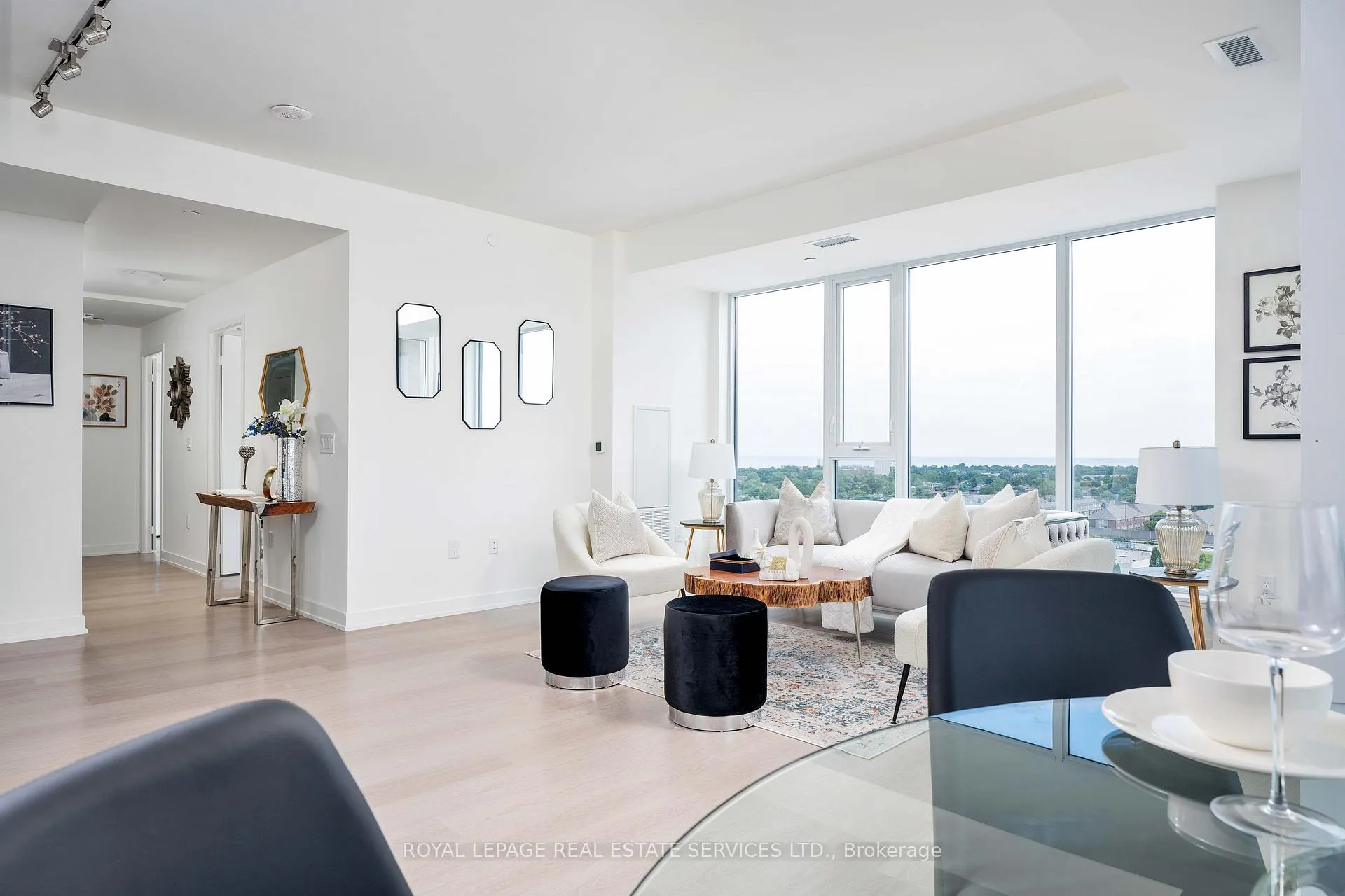Photo 27 of Unit 803, 859 The Queensway, Etobicoke, Stonegate-Queensway — HOMEH
