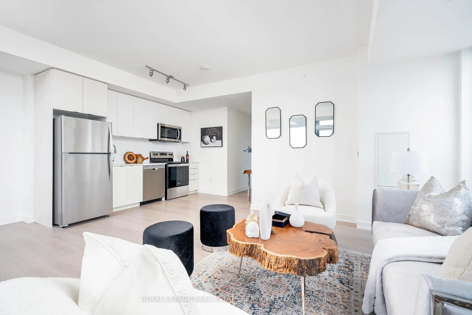 Photo 30 of Unit 803, 859 The Queensway, Etobicoke, Stonegate-Queensway — HOMEH