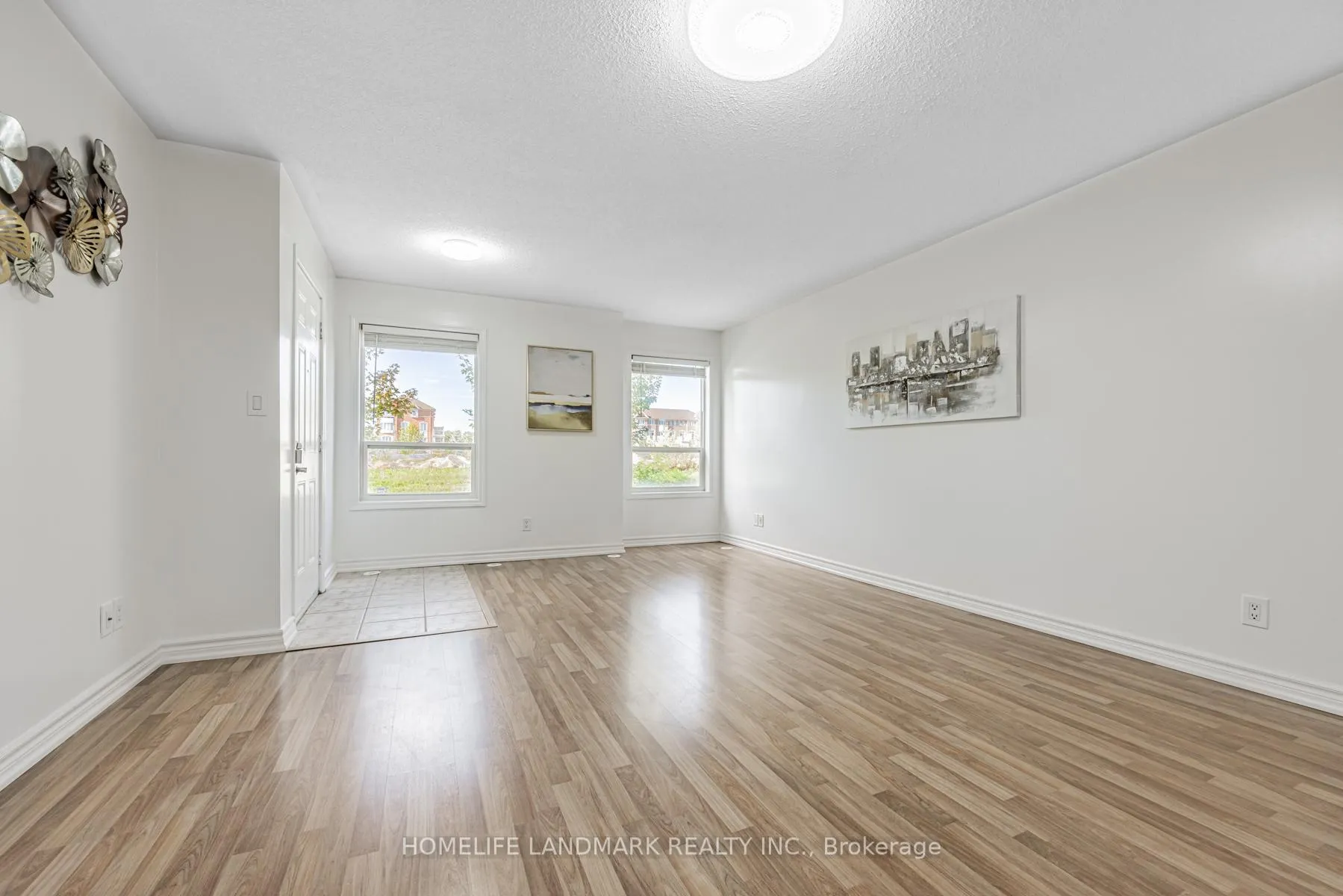 Photo 5 of 85 Sunrise Drive, Markham, Milliken Mills East — HOMEH
