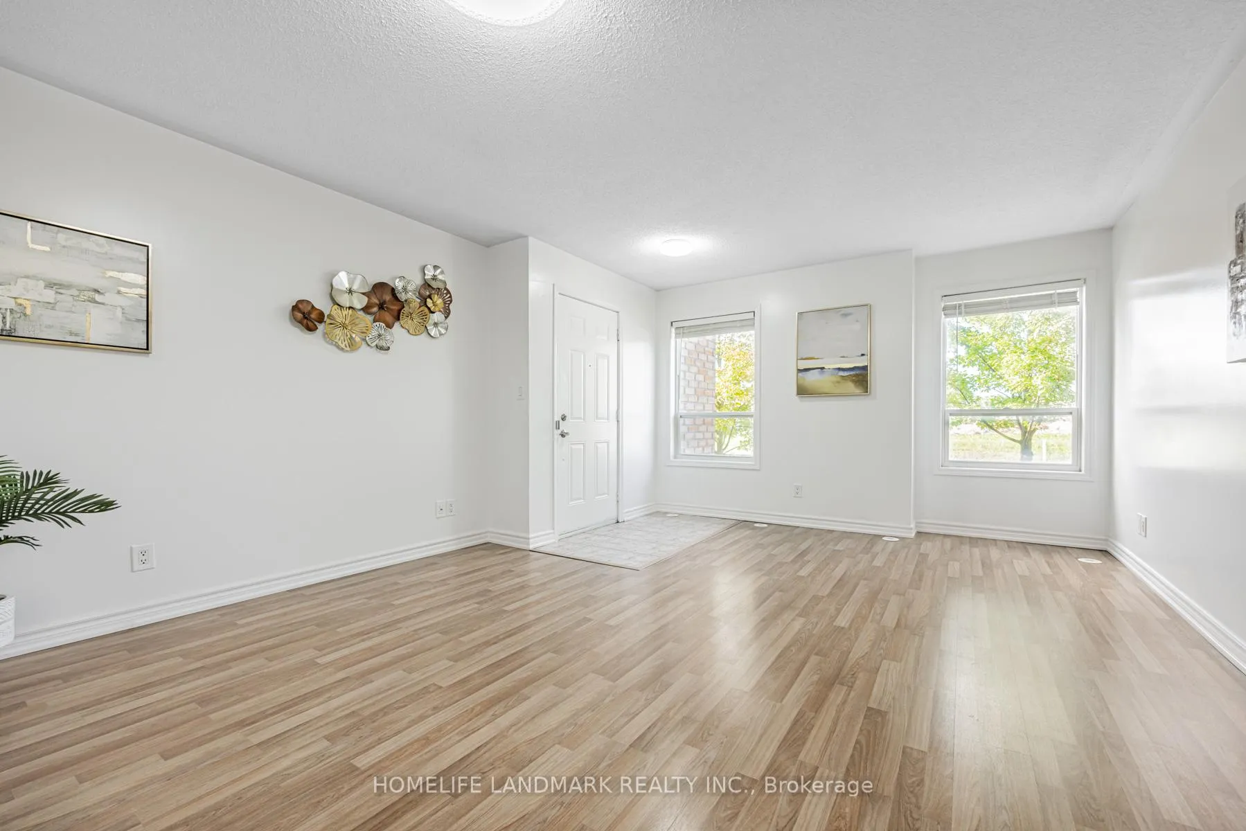 Photo 6 of 85 Sunrise Drive, Markham, Milliken Mills East — HOMEH