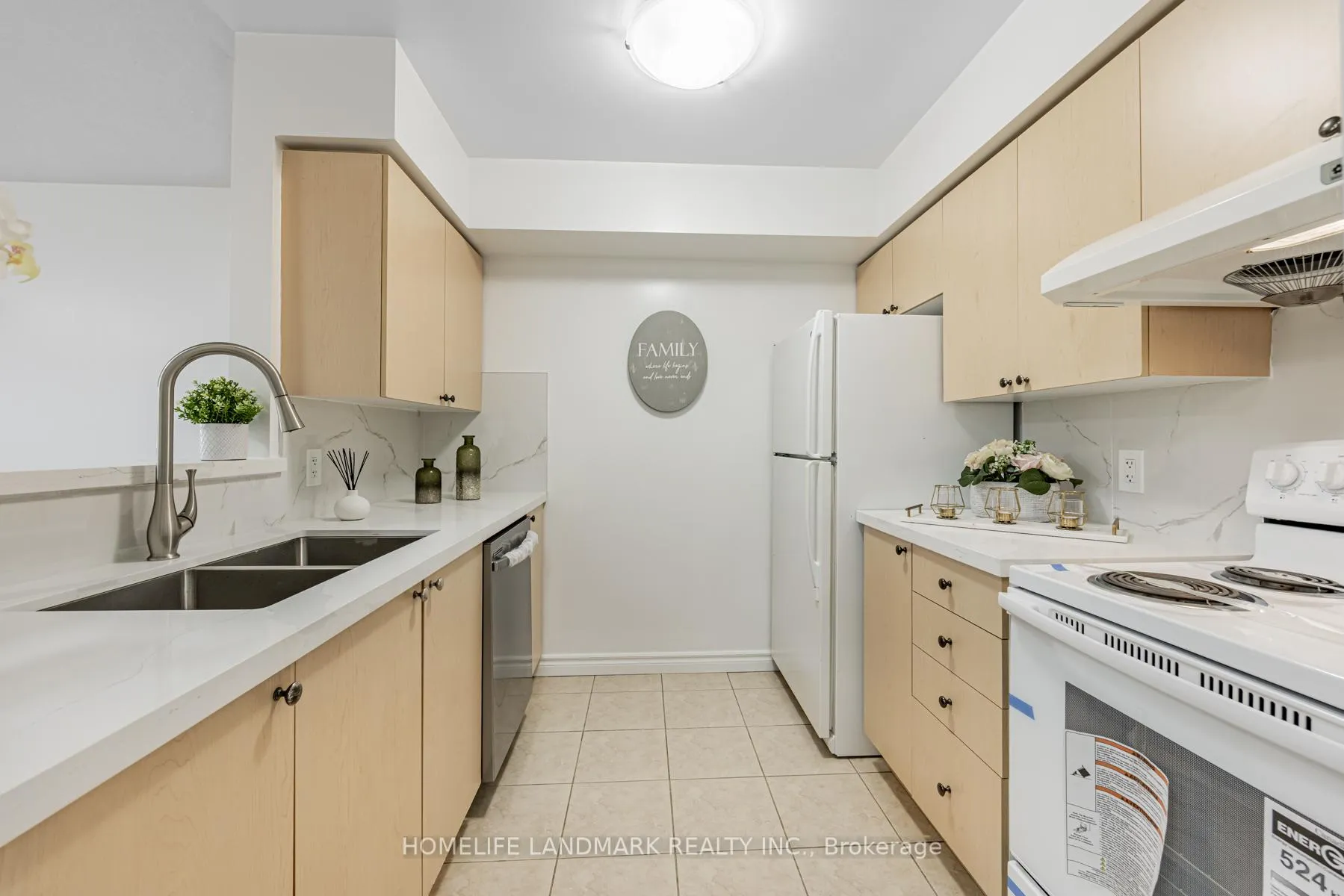 Photo 14 of 85 Sunrise Drive, Markham, Milliken Mills East — HOMEH