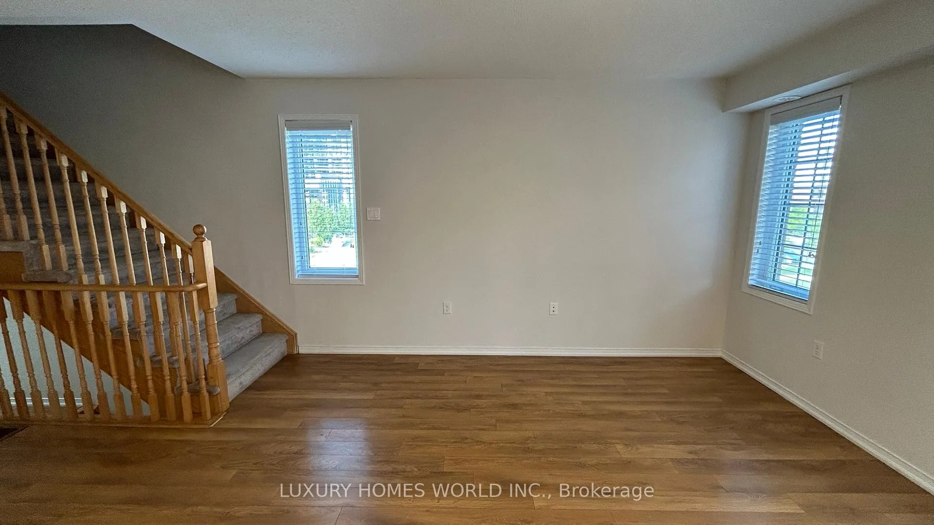 Photo 3 of 2552 Bromus Path S, Oshawa, Windfields — HOMEH