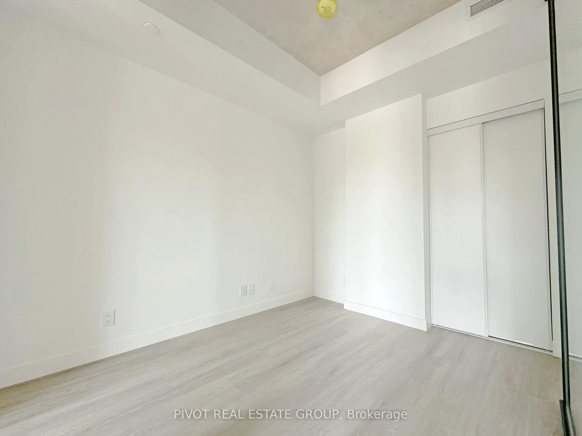 Photo 4 of Unit 335, 1050 Eastern Avenue, Toronto, The Beaches — HOMEH