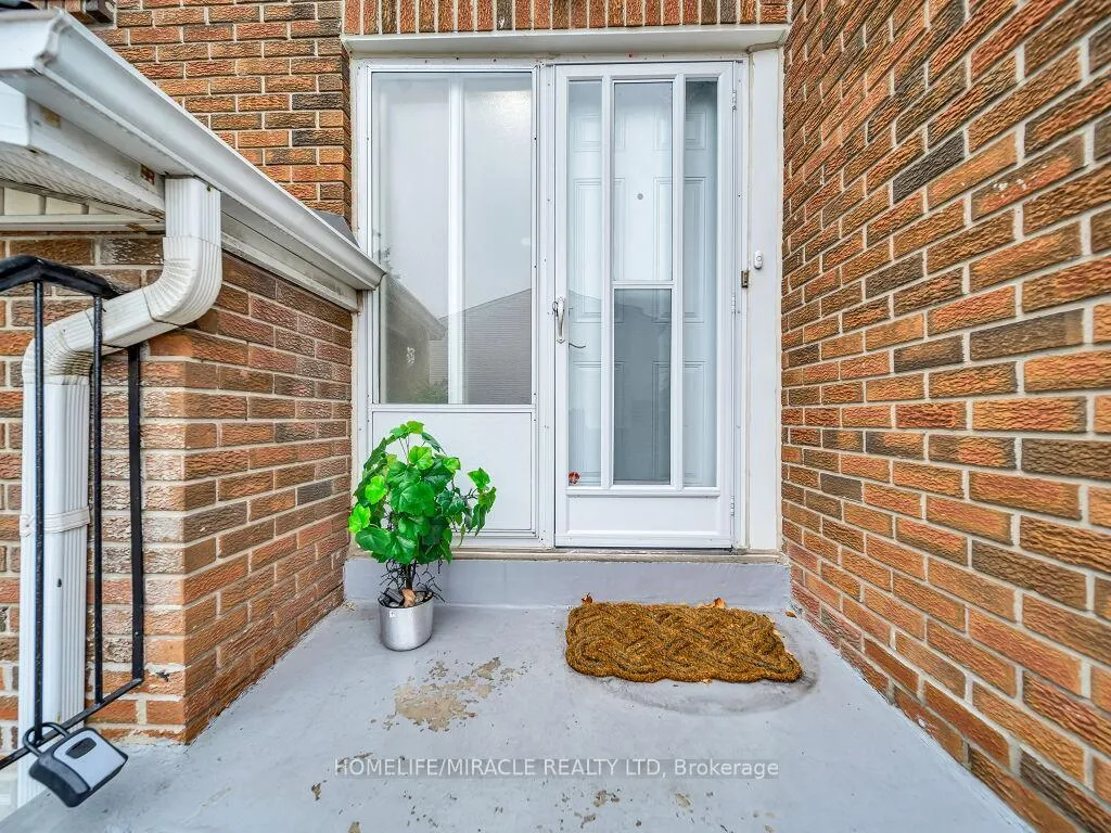 Photo 3 of Unit 3, 24 Franklin Court, Brampton, Bramalea West Industrial — HOMEH