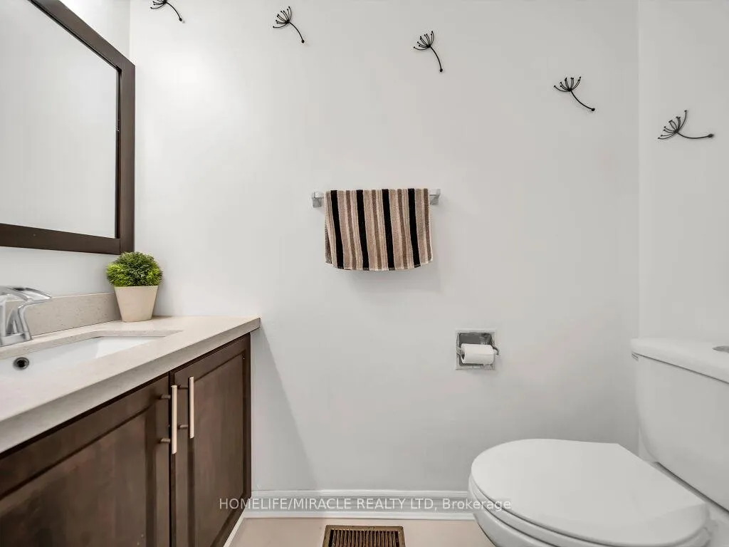 Photo 11 of Unit 3, 24 Franklin Court, Brampton, Bramalea West Industrial — HOMEH