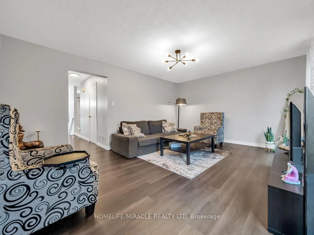 Photo 13 of Unit 3, 24 Franklin Court, Brampton, Bramalea West Industrial — HOMEH