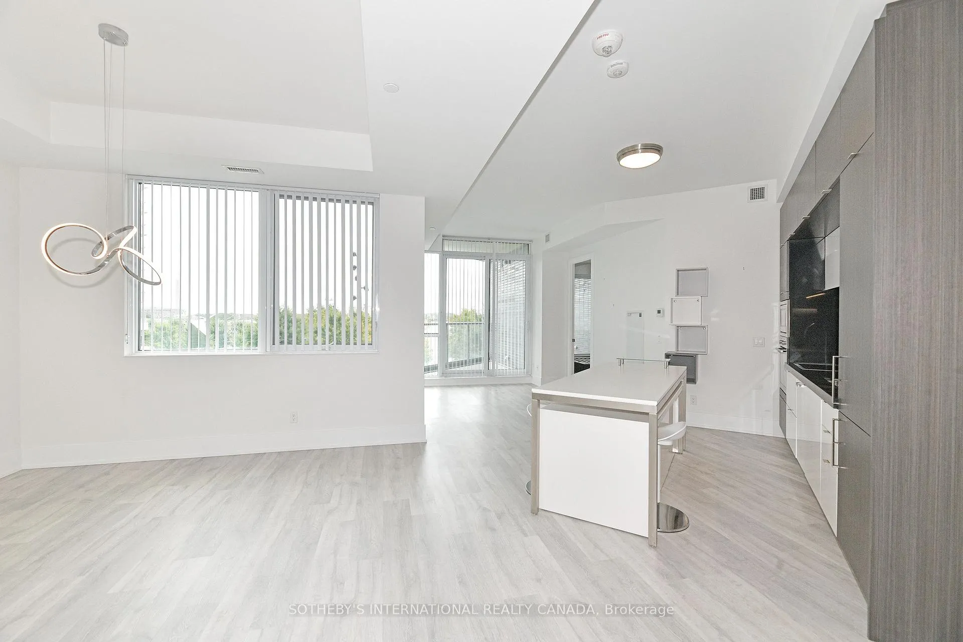 Photo 10 of Unit 217, 1 Edgewater Drive, Toronto, Waterfront Communities — HOMEH