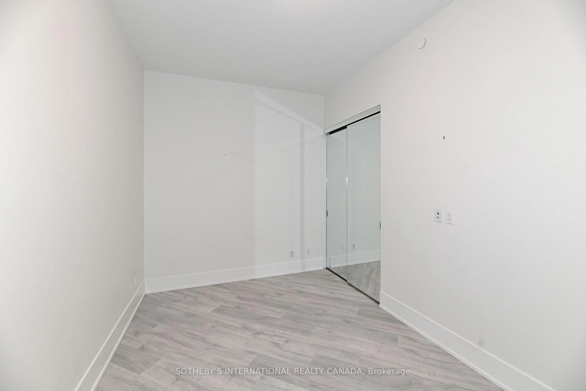 Photo 27 of Unit 217, 1 Edgewater Drive, Toronto, Waterfront Communities — HOMEH
