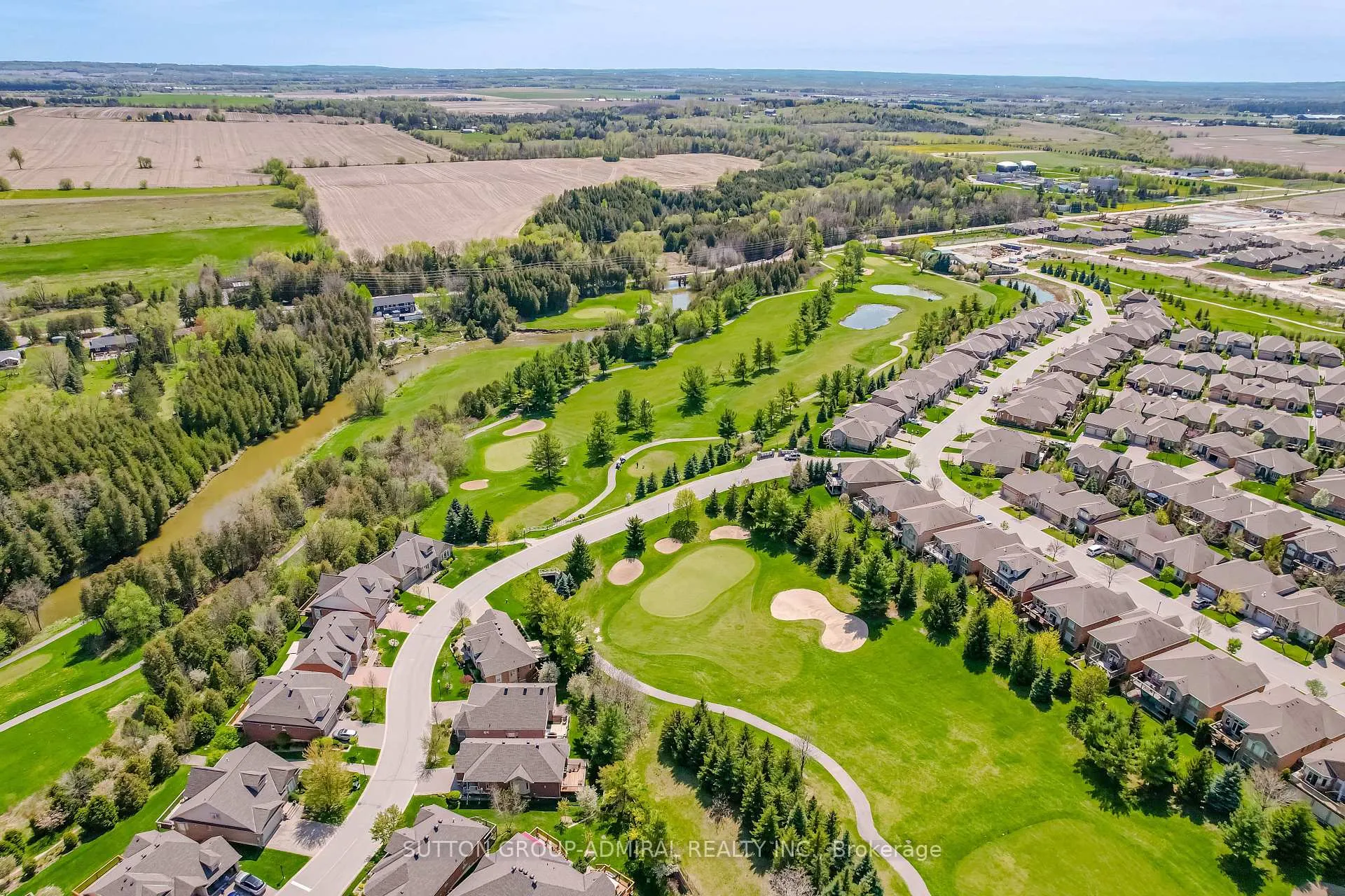 Photo 6 of Unit 412, 4 Briar Hill Heights, New Tecumseth, Rural New Tecumseth — HOMEH