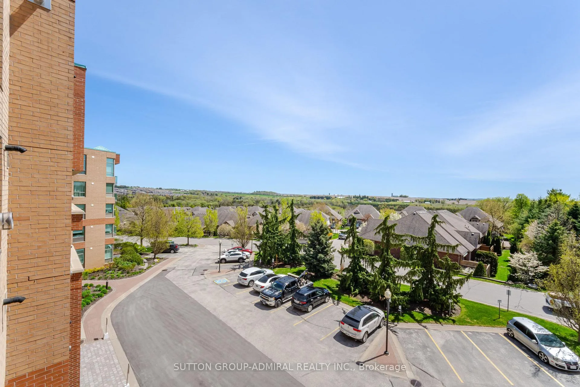 Photo 14 of Unit 412, 4 Briar Hill Heights, New Tecumseth, Rural New Tecumseth — HOMEH