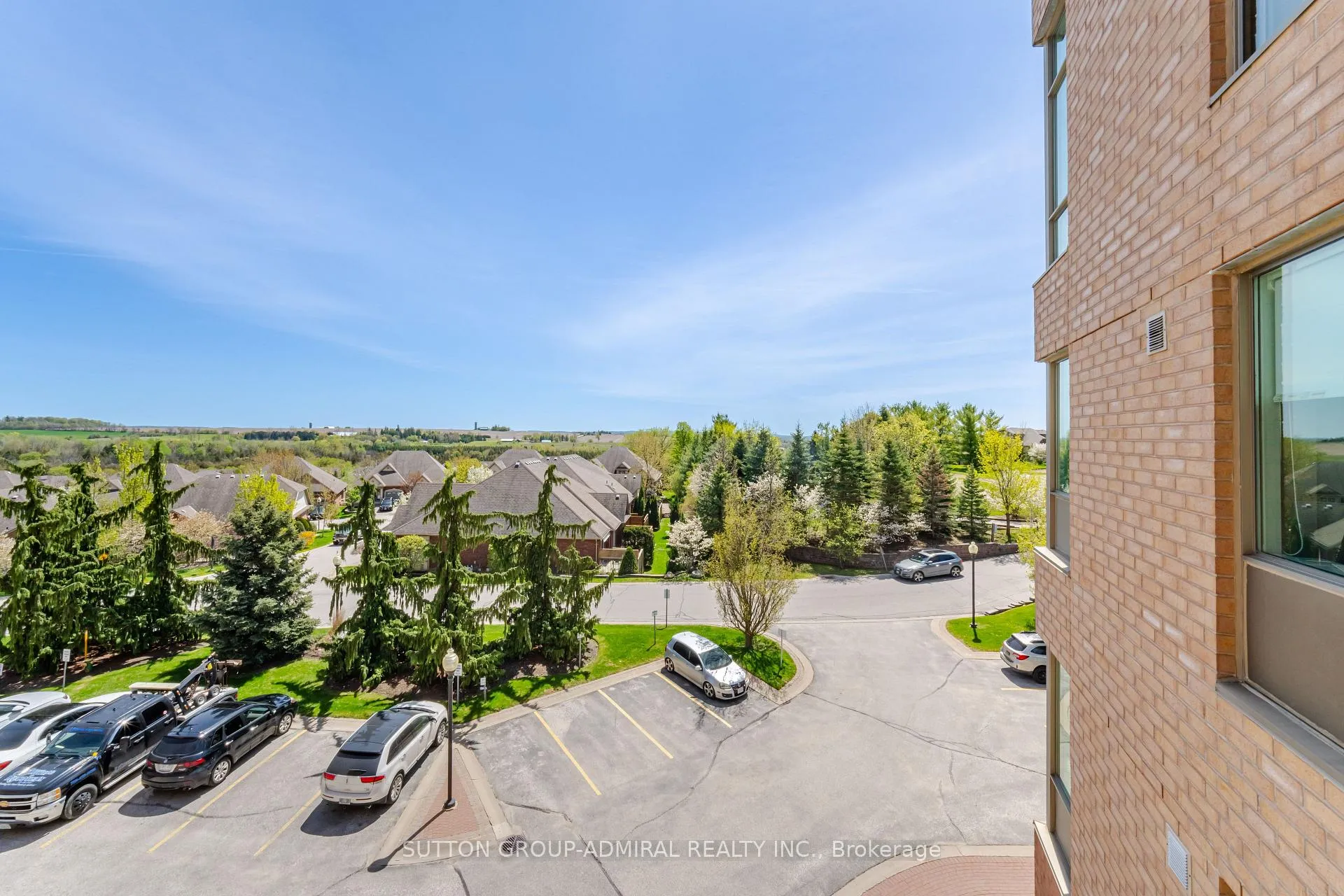 Photo 15 of Unit 412, 4 Briar Hill Heights, New Tecumseth, Rural New Tecumseth — HOMEH