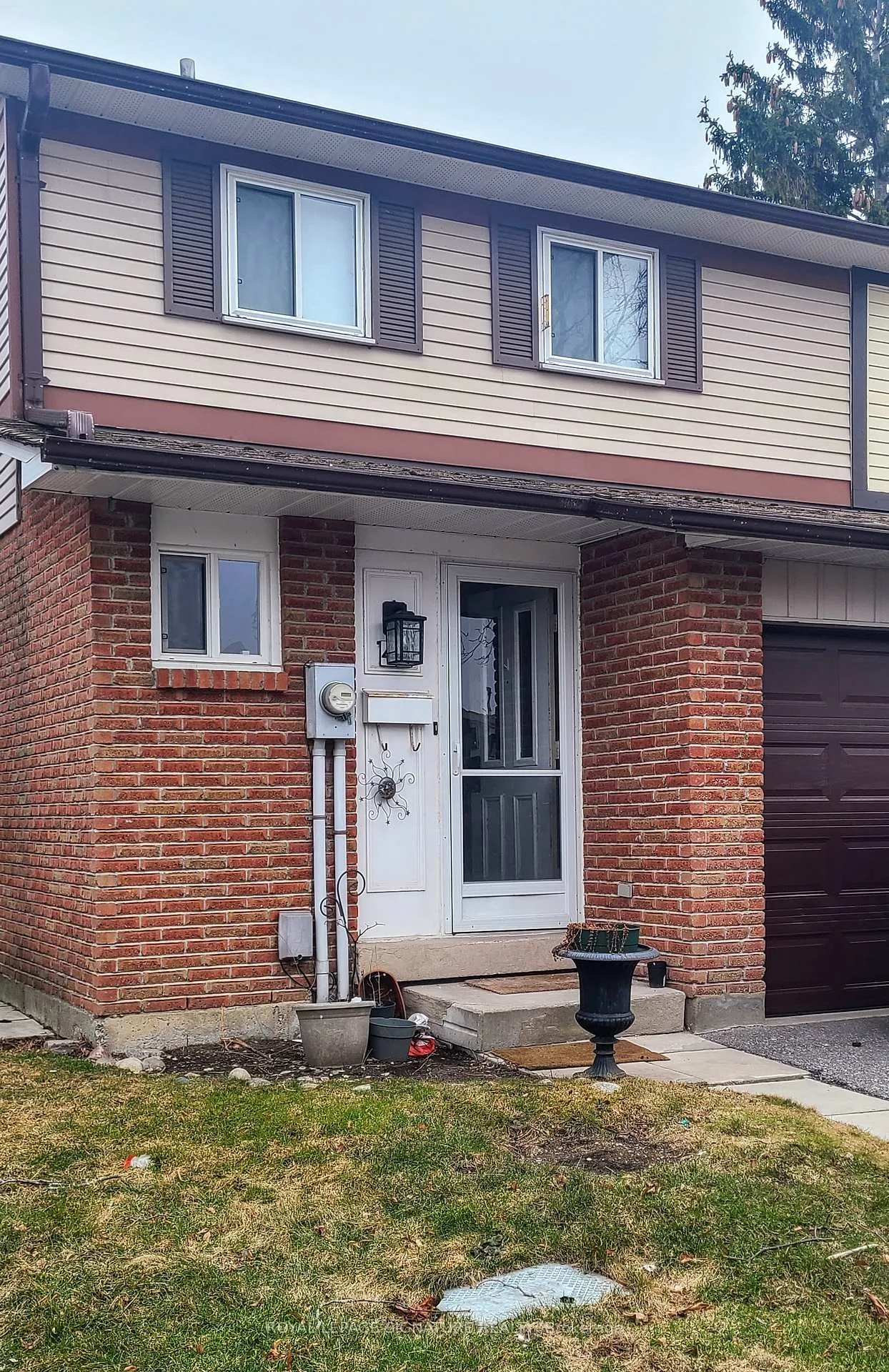 Front of 44 Parker Crescent
