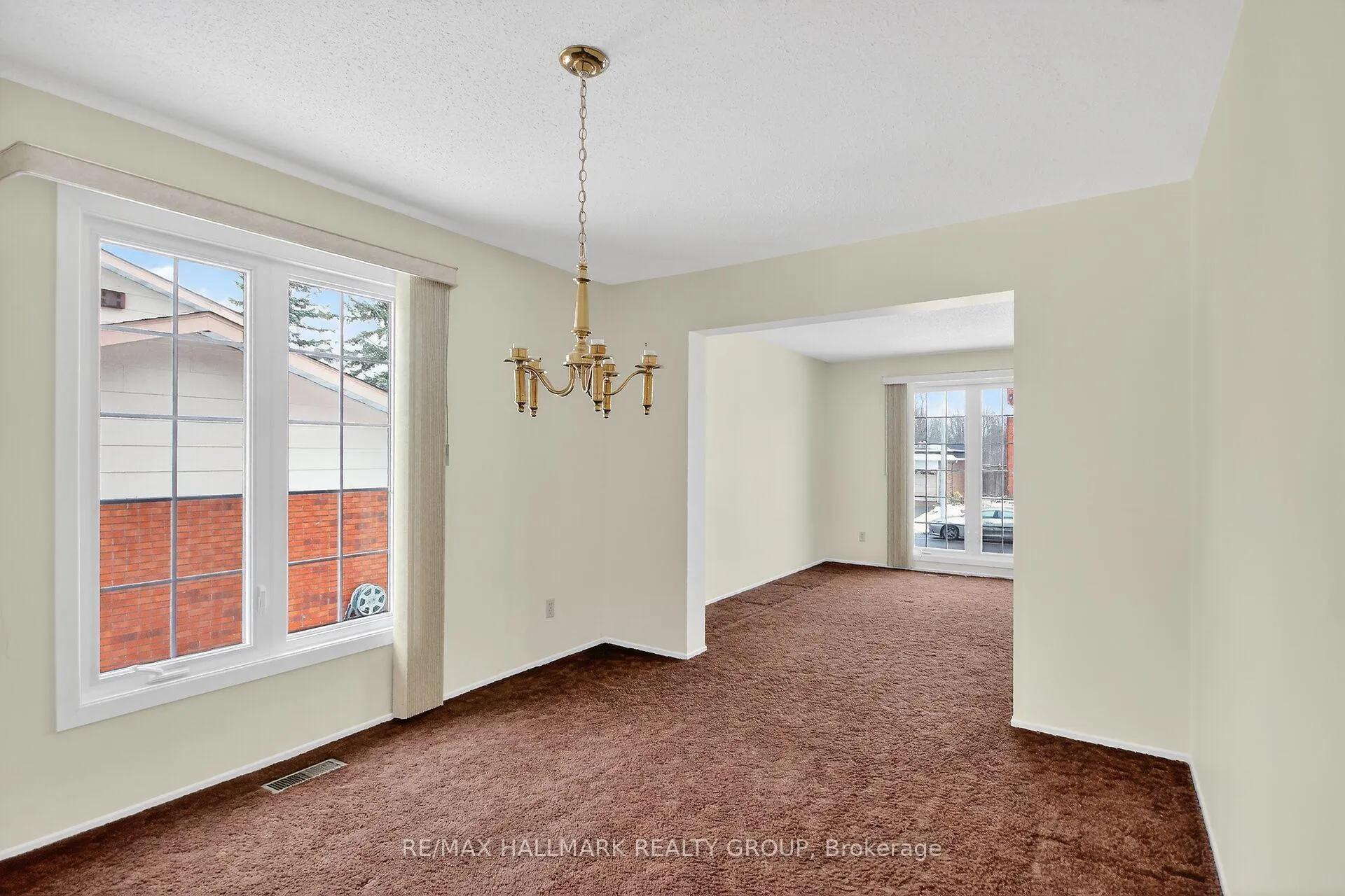 Photo 11 of 1050 Plante Drive, Ottawa, Hunt Club/Western Community — HOMEH