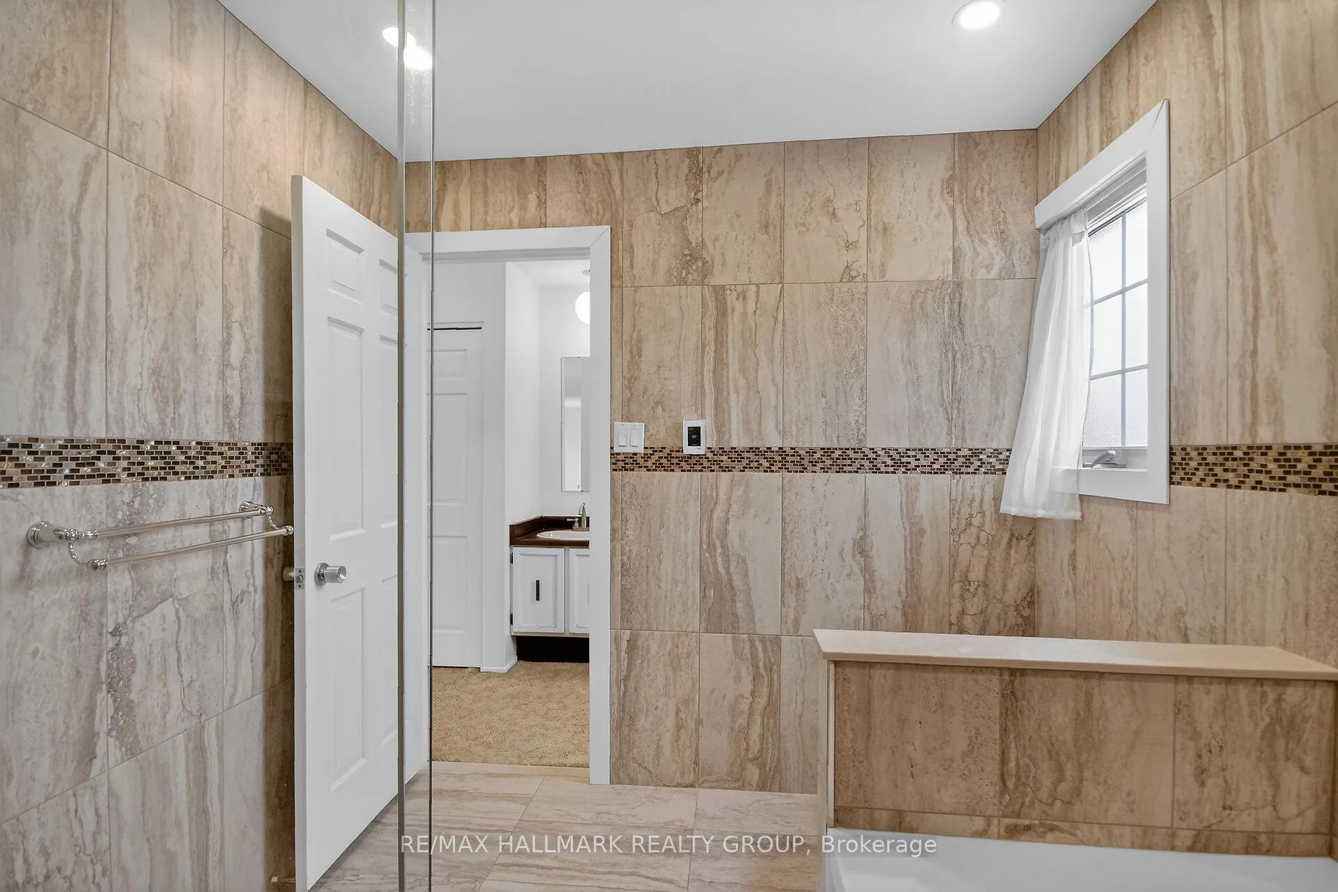 Photo 31 of 1050 Plante Drive, Ottawa, Hunt Club/Western Community — HOMEH
