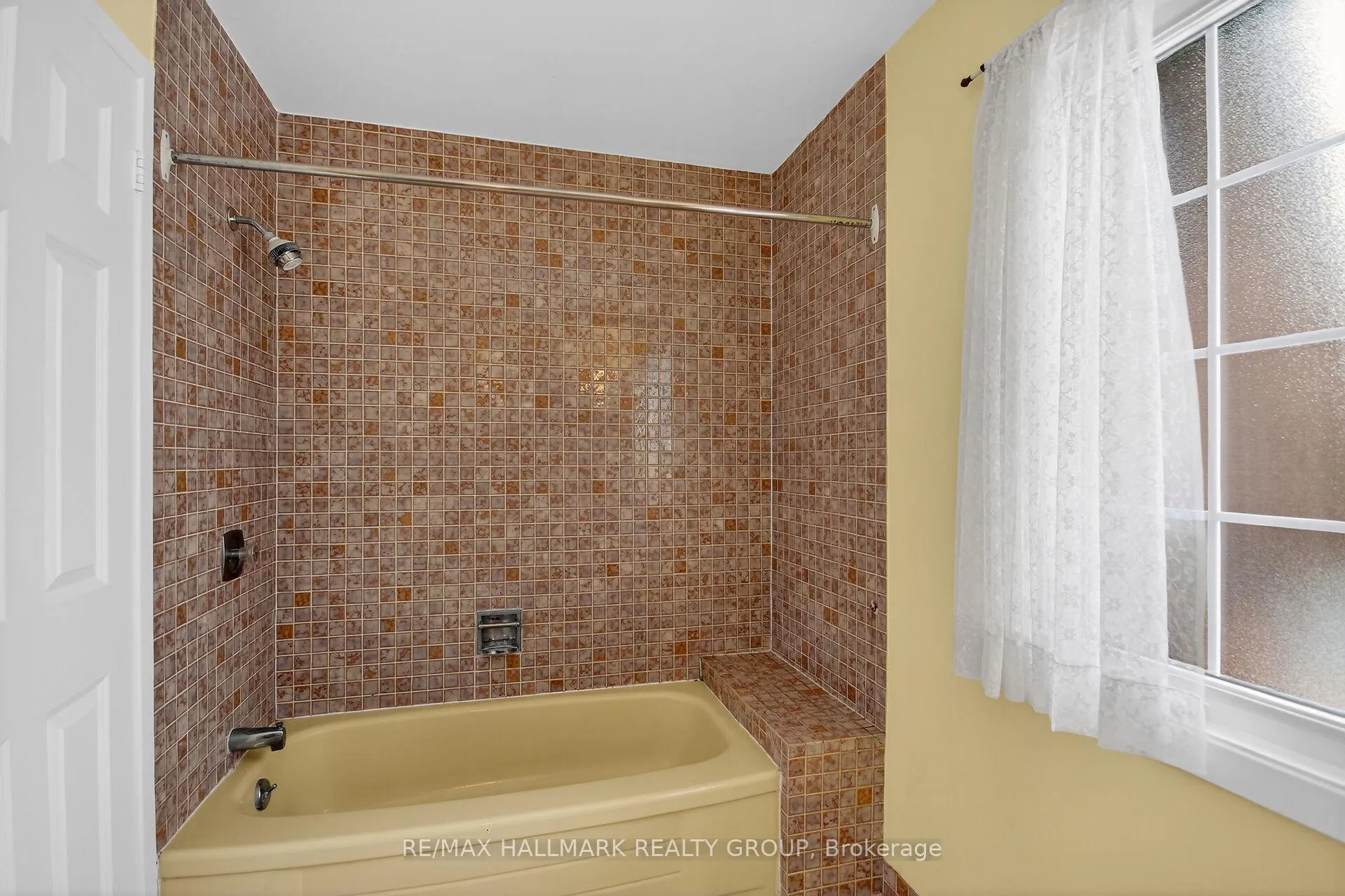 Photo 40 of 1050 Plante Drive, Ottawa, Hunt Club/Western Community — HOMEH