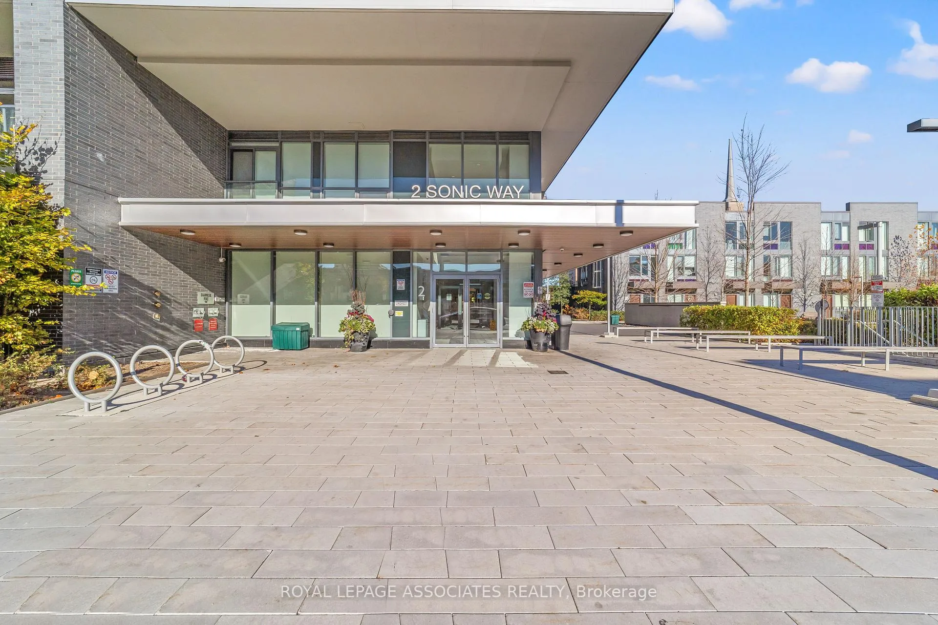 Photo 3 of Unit 2809, 2 Sonic Way, Toronto, Flemingdon Park — HOMEH
