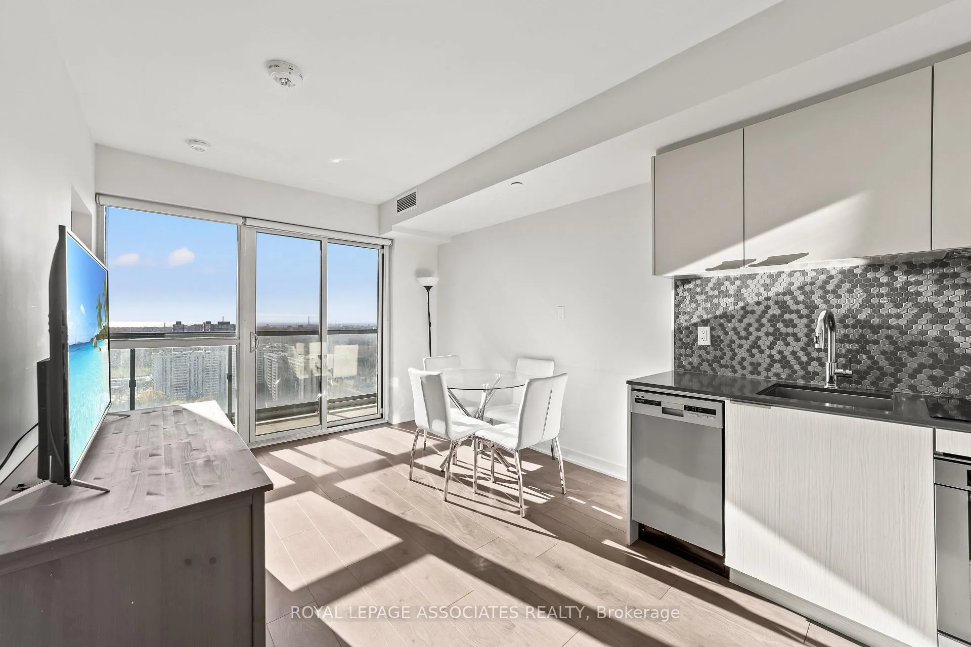 Photo 10 of Unit 2809, 2 Sonic Way, Toronto, Flemingdon Park — HOMEH