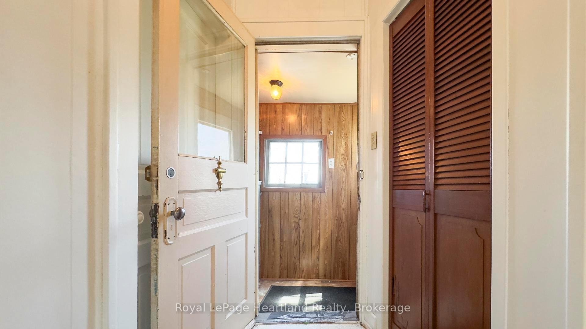 Photo 15 of 136 Cambria Road N, Goderich, Goderich (Town) — HOMEH