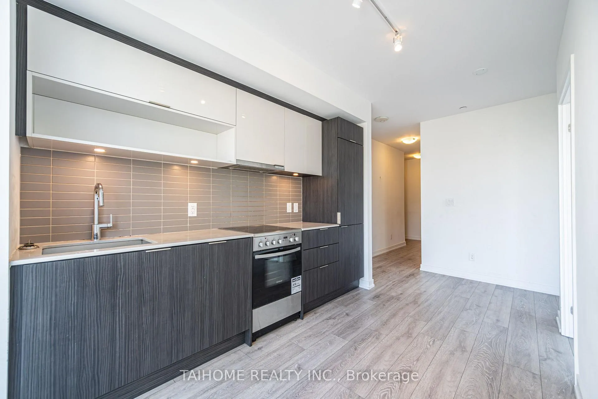 Photo 8 of Unit 1509, 159 Wellesley Street E, Toronto, Cabbagetown-South St. James Town — HOMEH