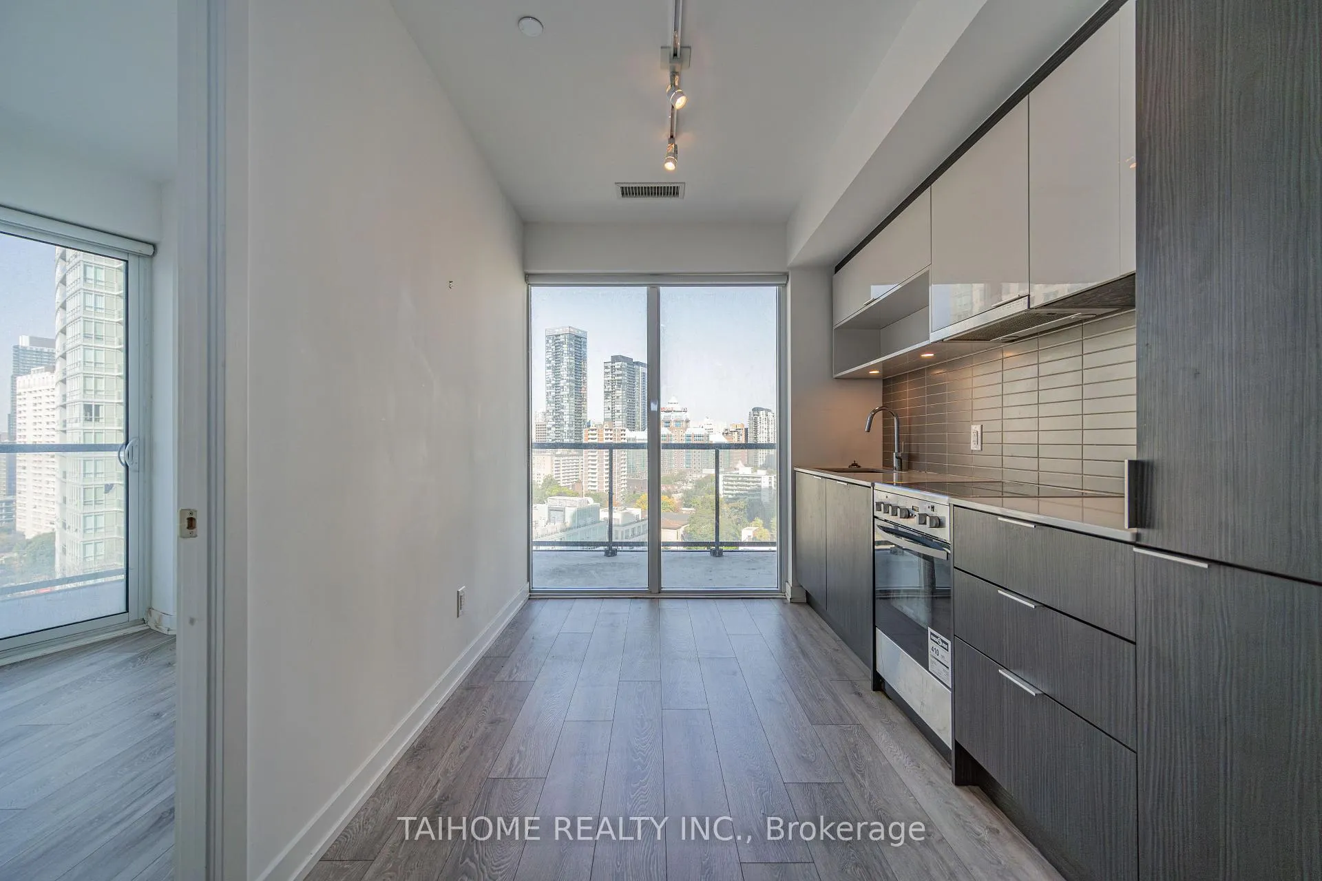 Photo 11 of Unit 1509, 159 Wellesley Street E, Toronto, Cabbagetown-South St. James Town — HOMEH