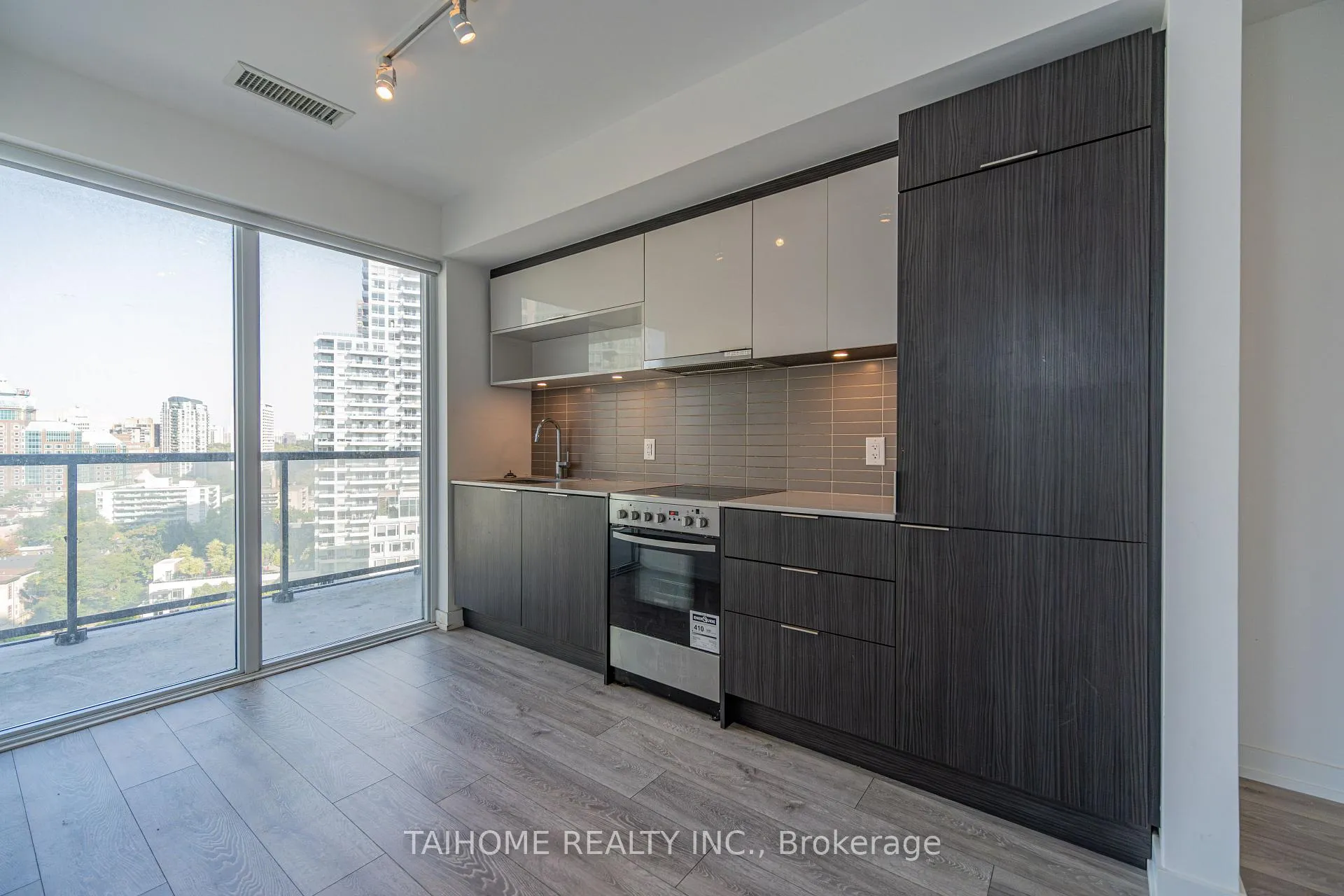 Photo 12 of Unit 1509, 159 Wellesley Street E, Toronto, Cabbagetown-South St. James Town — HOMEH