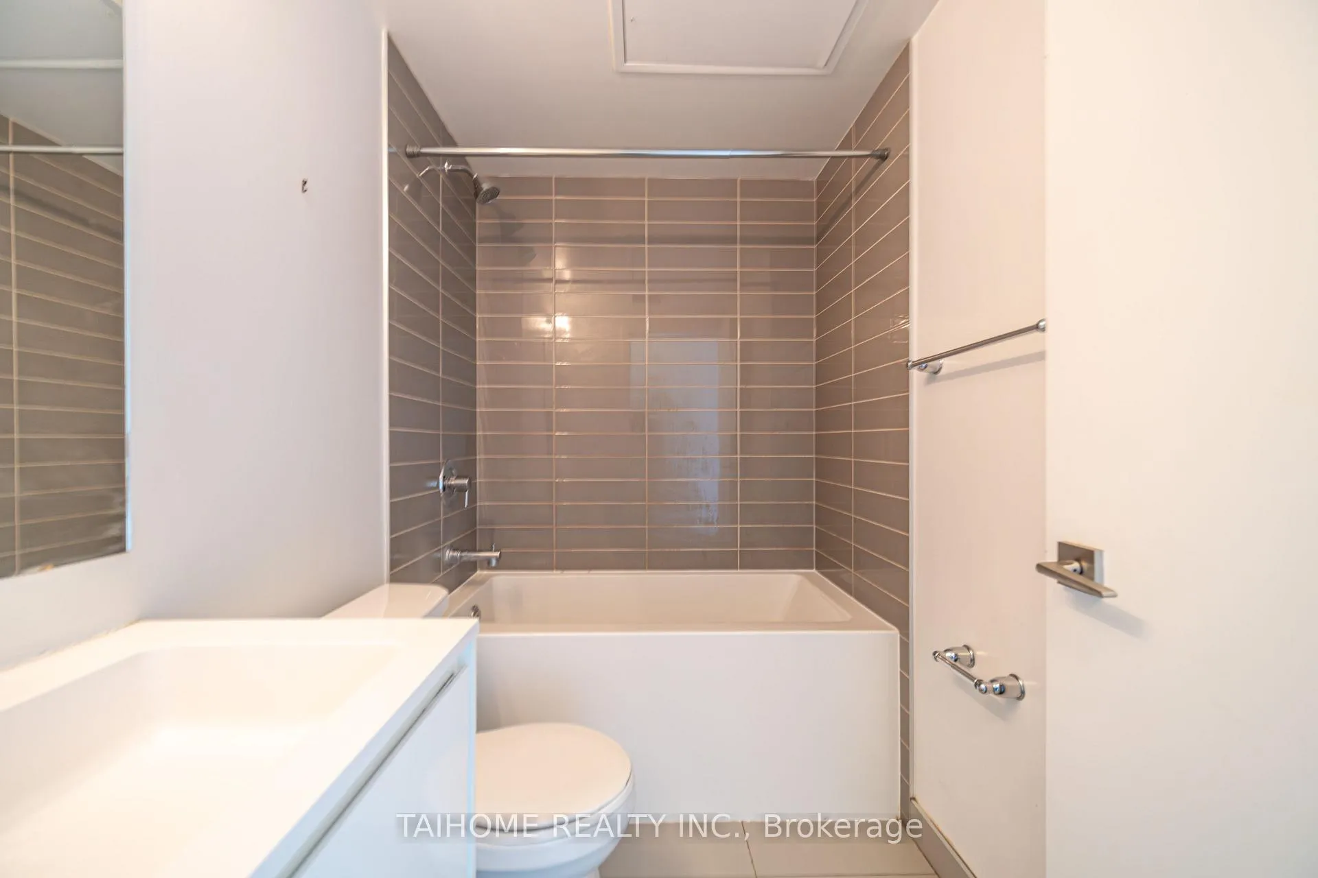 Photo 28 of Unit 1509, 159 Wellesley Street E, Toronto, Cabbagetown-South St. James Town — HOMEH