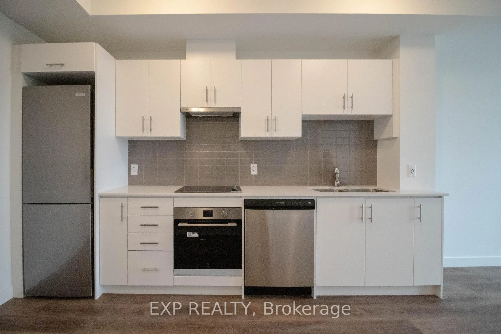 Photo 2 of Unit 420, 461 Green Road, Hamilton, Stoney Creek — HOMEH